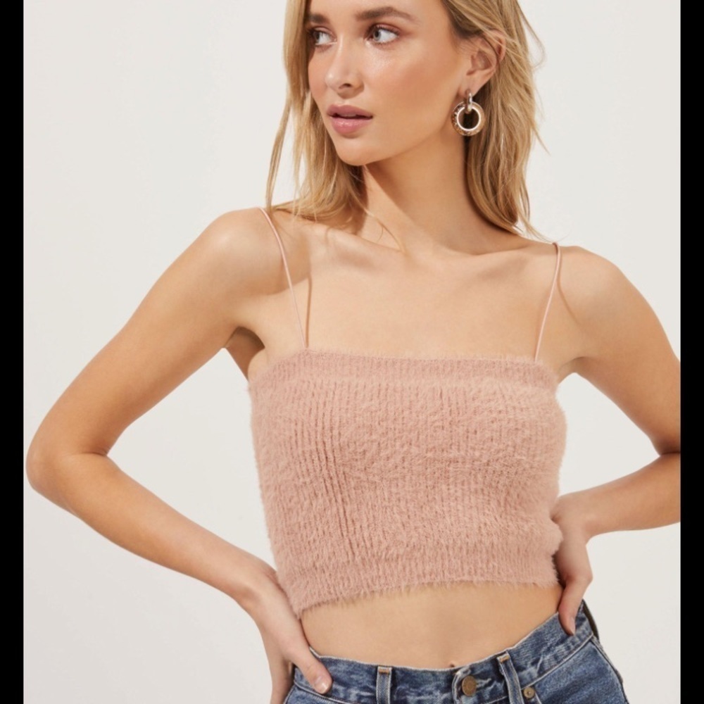 Zara fuzzy crop top women’s size M